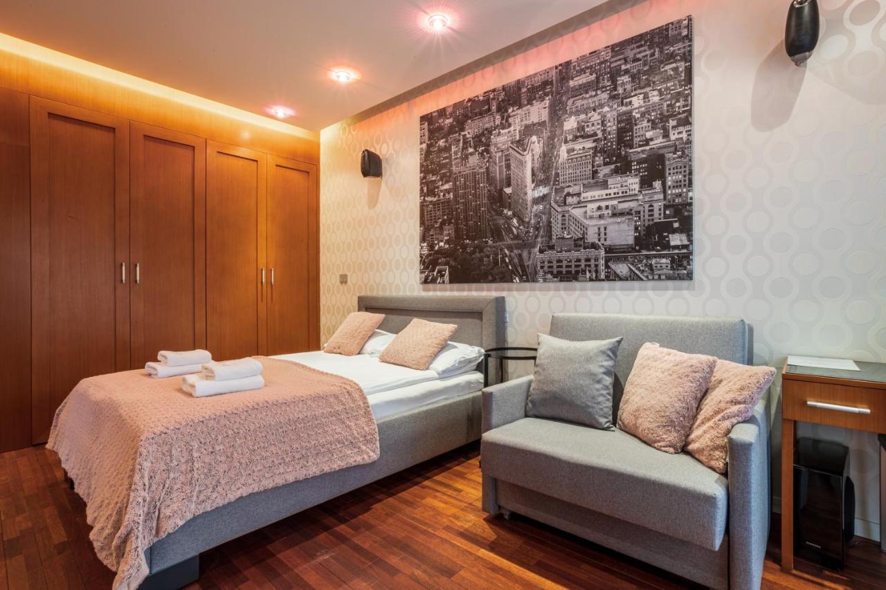 Broadway - Neptun Park By Oneapartments Gdansk Exterior foto